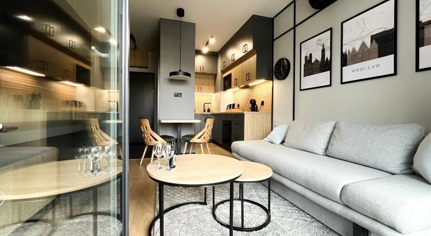 AMapartments Sienkiewicza Residence - Ekskluzywny apartament w sercu Wrocławia z dostępem do tarasu na dachu - Image 1