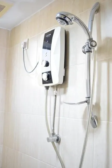 Living At DSulaiman Hotel - Image 1