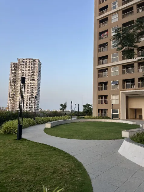 Luxurious Apartment in GIFT City - Image 1