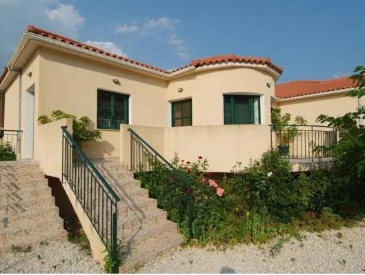 Countryside Studios - Image 1