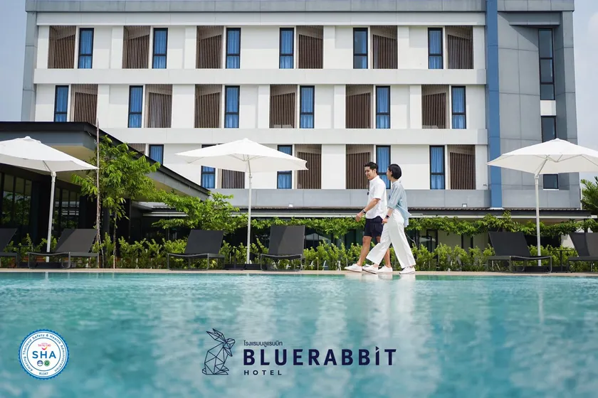 Blue Rabbit Hotel - Image 1