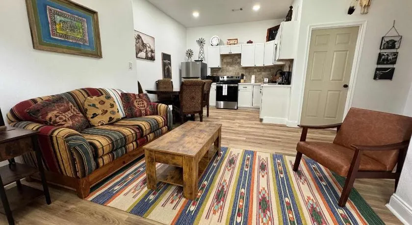 Texas Spindletop 3BR 2BA Home - Image 1