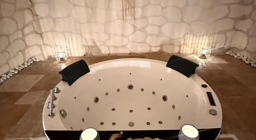 Loveroom&Spa Dreamroom - Image 1