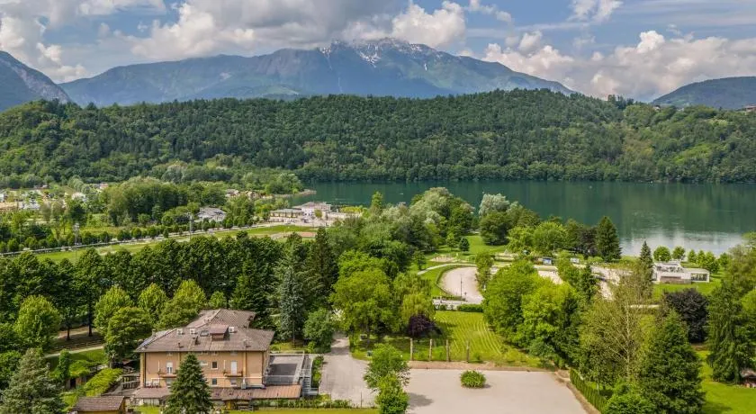 Garden House - Hotel Sport - Image 1