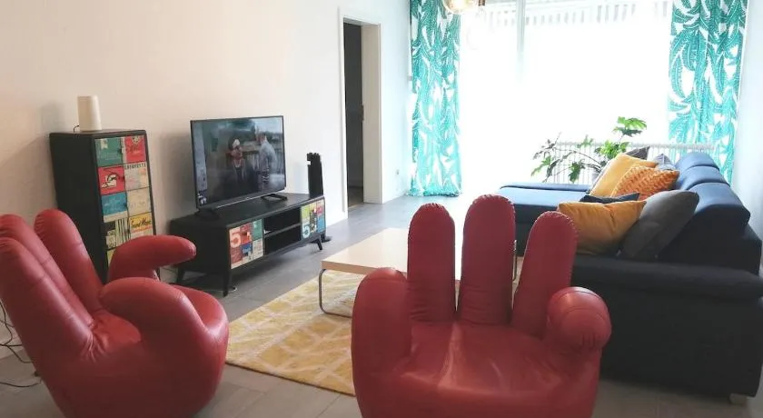 Künstler-Suite 7 - Köln, Netflix, Phantasialand - Image 1
