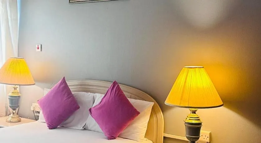 Bab Al Bahrain Hotel - Image 1