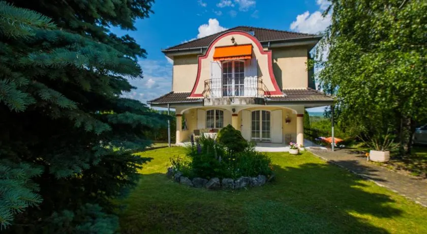 Villa Kalman Pansio - Image 1