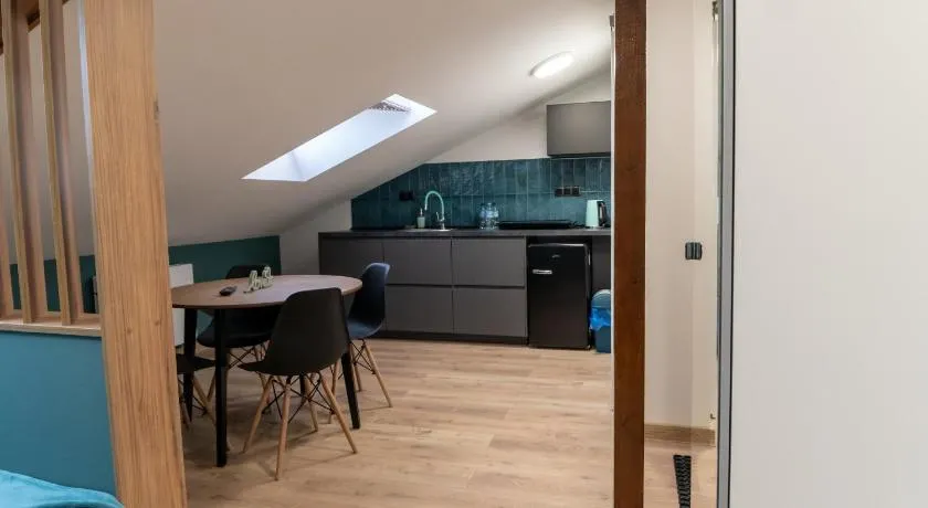 Uroczy, przytulny apartament poddasze - Image 1