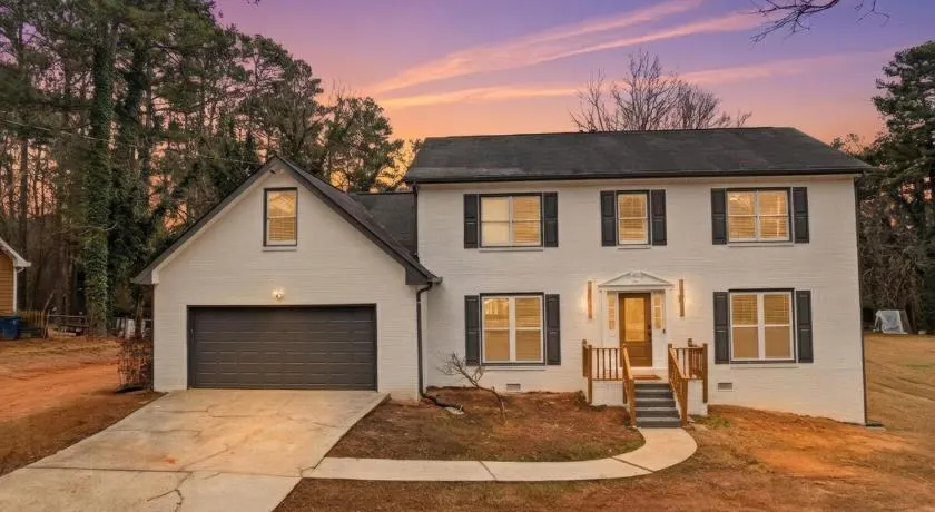 Brand New Modern Home 4BR-3BA Stylish Cozy - Image 1
