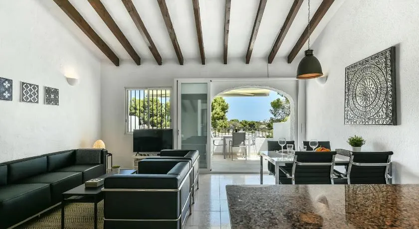 Bungalow moderno ed elegante a Moraira - Image 1