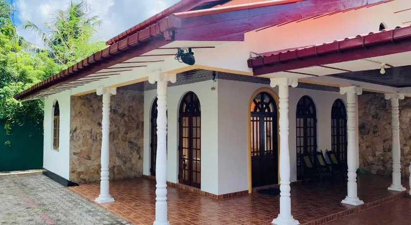 Florence Residence Makola - Image 1