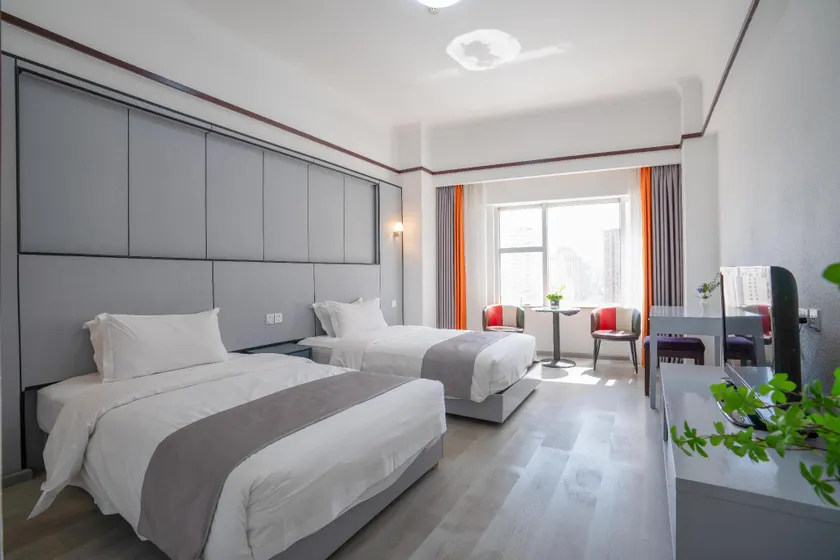 Ha Luo Hotel - Image 1
