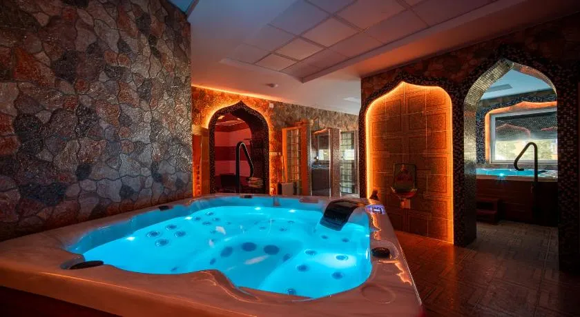 Hotel Zenubia - Image 1