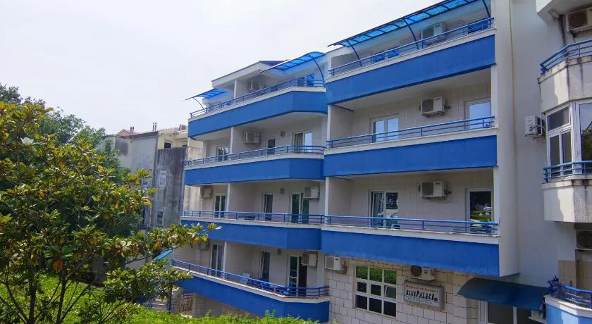 Blue Palace Guest House - Image 1