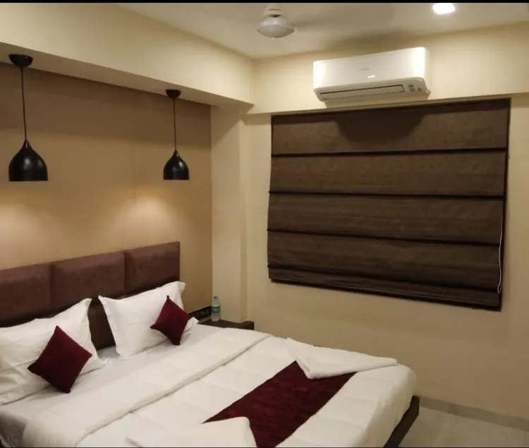 Ashtapadi tourist home - Image 1