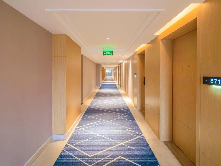 Chengdu Zhongxin Longwei Hotel Longquanyi Longping Road Metro Station Branch - Image 1
