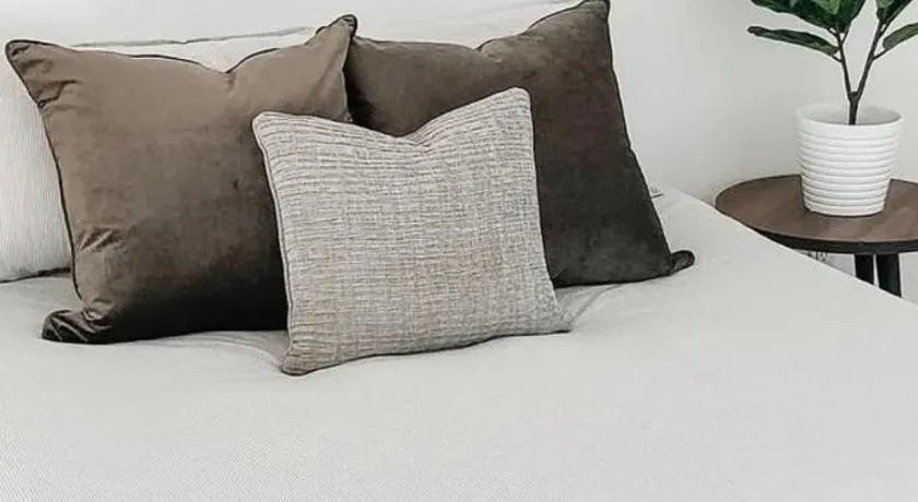 Private big ROOM 20mins to Airport, 5mins to station,no Kitchen use - Image 1