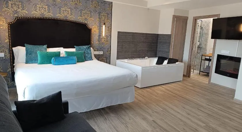Airen Suites - Image 1