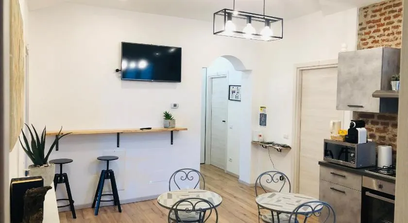 Rial Maison - Image 1