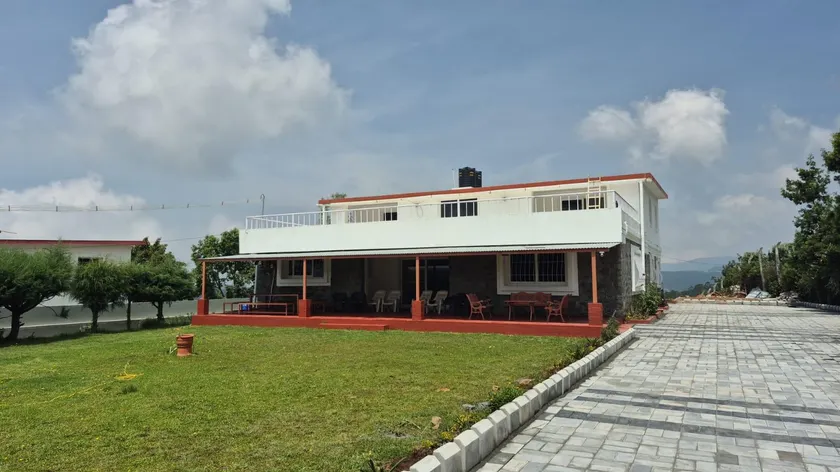 Mountain Top Holiday Home - Image 1