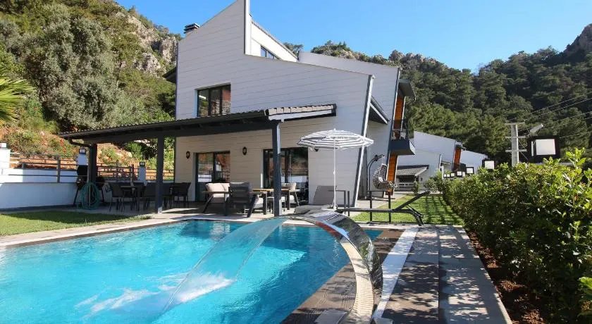 Turuncta Ozel Havuzlu Luks Villa MARİN 1 - Image 1