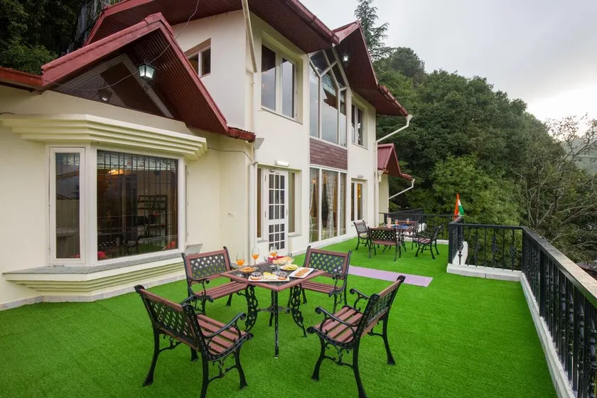 ELIVAAS 3 BHK with Entertainment lounge - The Meadow - Image 1