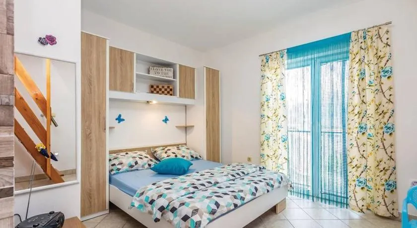 Botic Apartments - Image 1