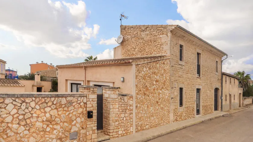 POOL HOUSE SA MARINETA - Image 1