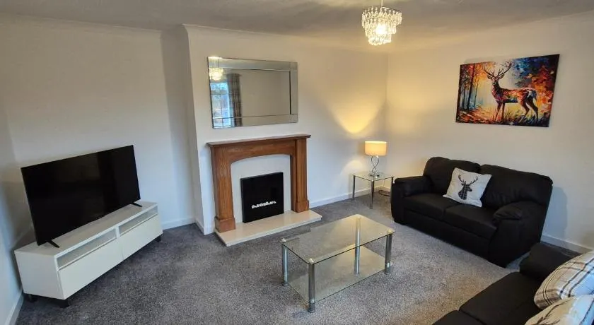 Stirling apartment - free parking - Image 1