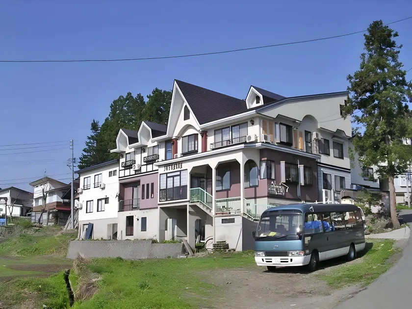 Village Hill Jubankan - Image 1