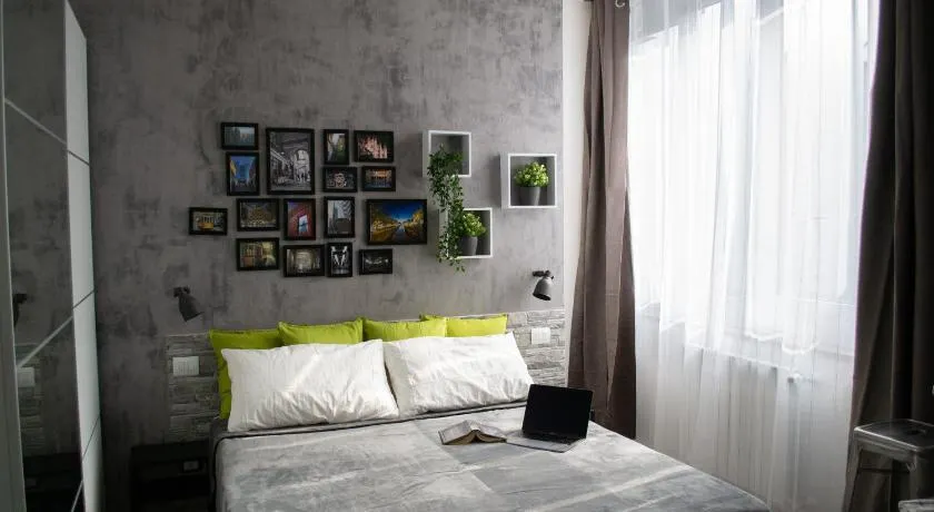 Warrest - Short Rent Apartments - Image 1