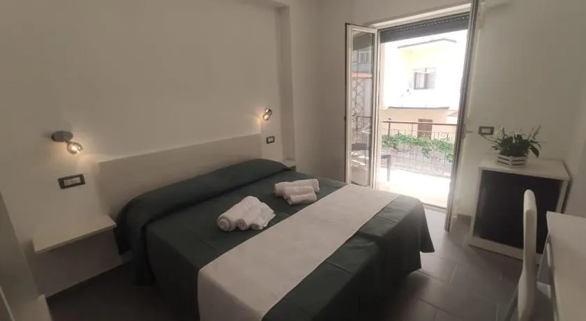 Ninfea Tropea City Rooms - Image 1