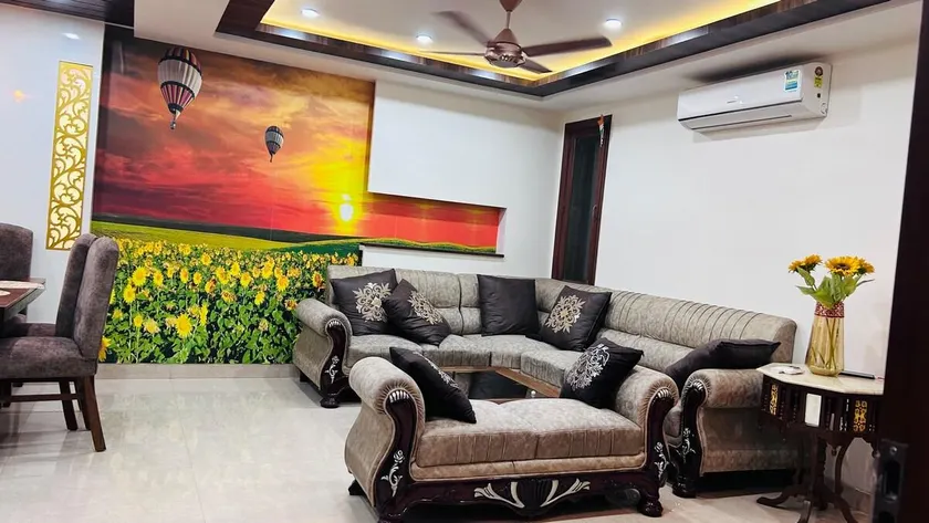 Stay With Shalini - Image 1
