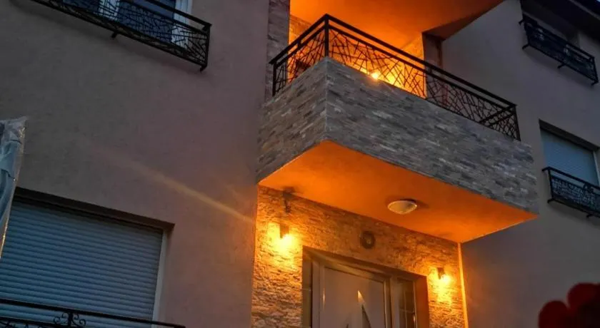 Sreckovic Apartmani 1 - Image 1
