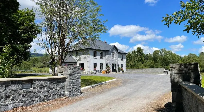 Deerbrook House B&B - Image 1