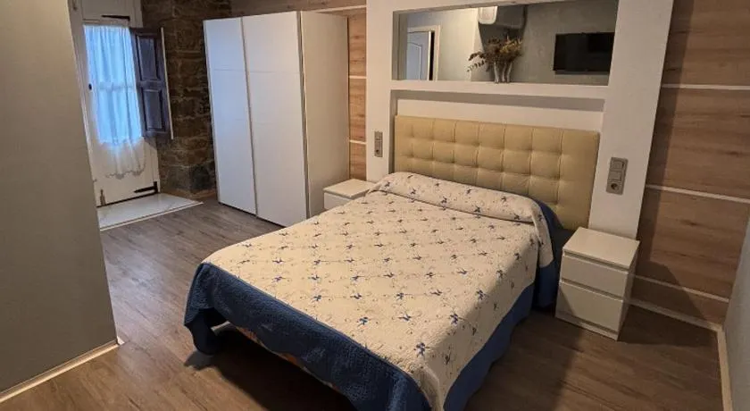 Hostal San Juan Oyarbide Tolosa - Image 1