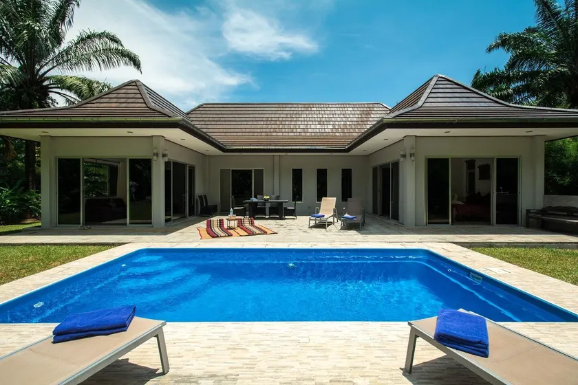 FREE CAR HIRE - Mountain Views! 3 Bed Pool Villa - Image 1