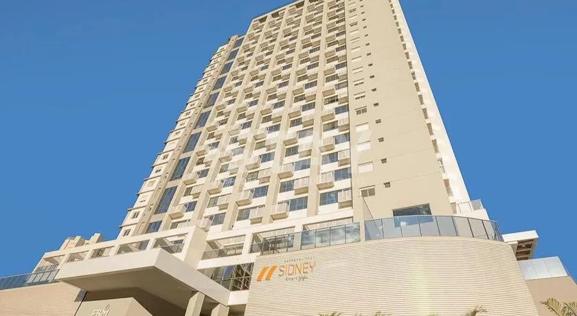 STAY Metropolitan Sidney - Image 1