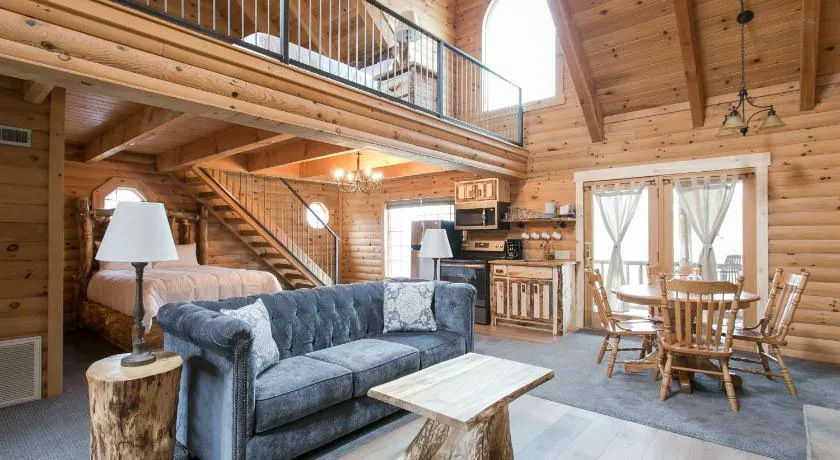 Sugar Maple Cabin by Amish Country Lodging - Image 1