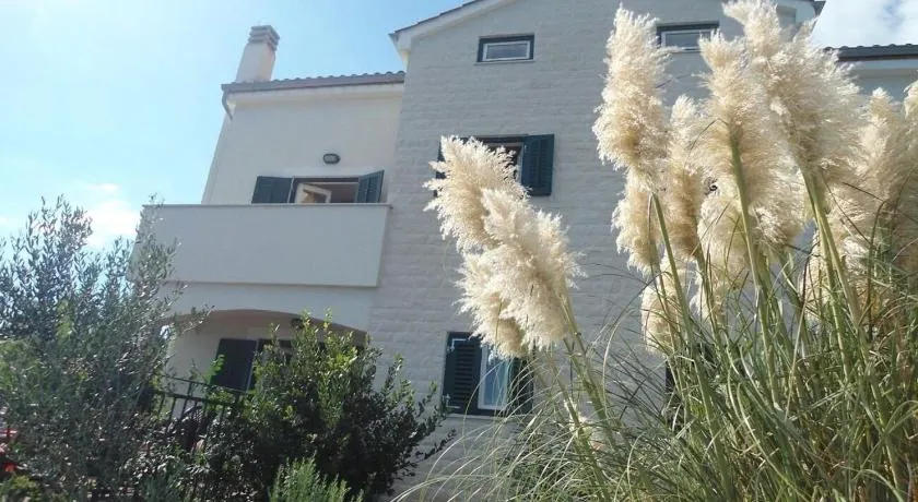Apartments Azur - Image 1