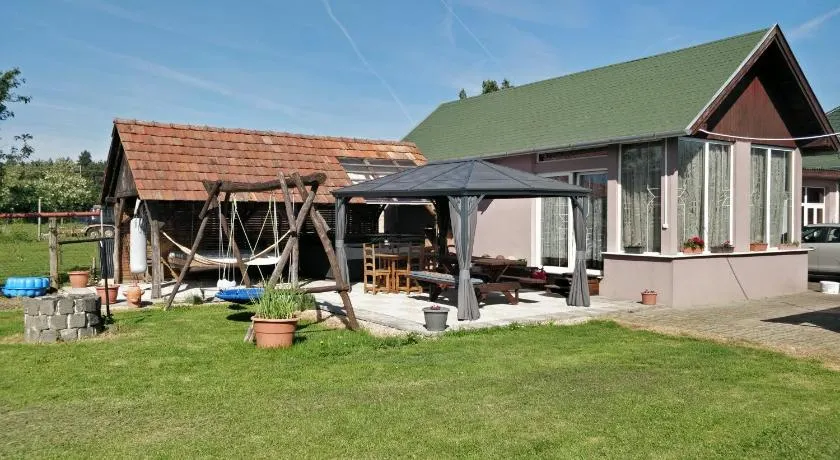 Novákporta vendégház - Image 1