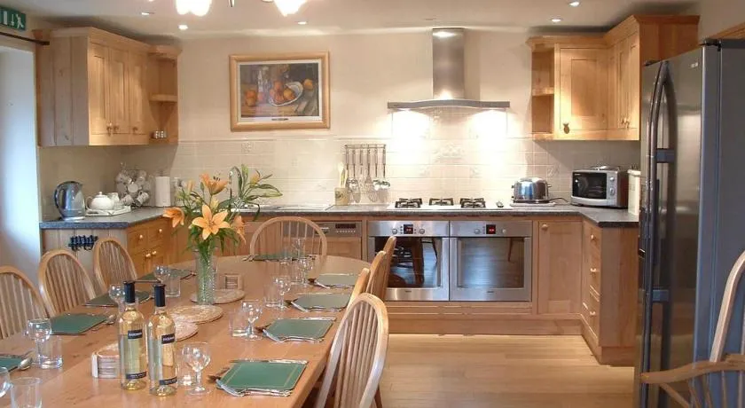 Arbor Holiday Cottages - Image 1