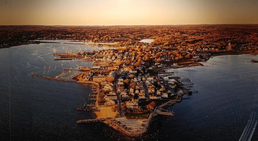 Rare Stonington Borough point - Image 1
