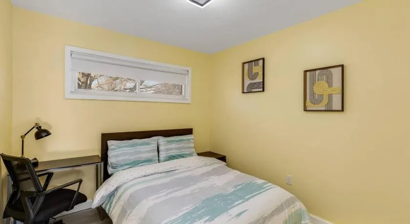 Gn1 - Serene Garden Room, Shared Kitchen & Fast Wi-Fi, Free Parking - Image 1