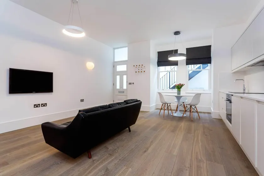Estudio contemporáneo en cabaña suiza - Image 1