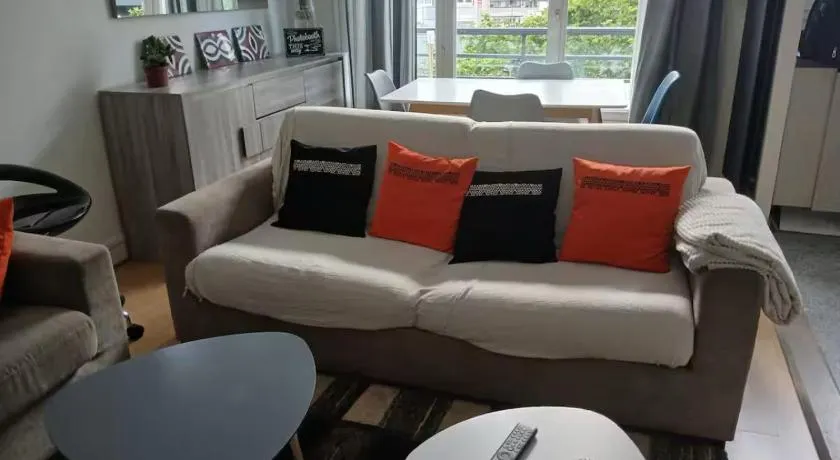 Appartement cosy à 2 mins de Paris - Image 1