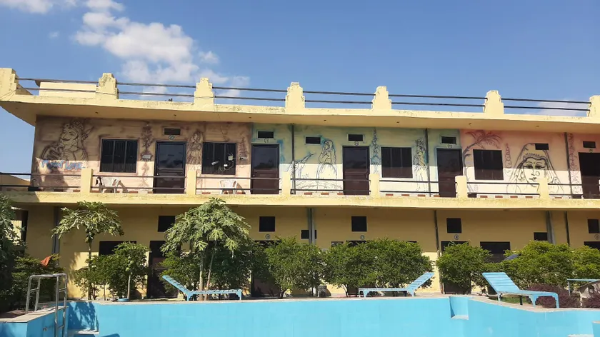 HOTEL MOON LAKE - Image 1