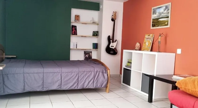Studio en plein coeur de Chanac - Image 1