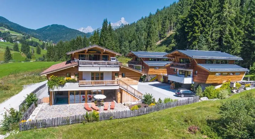 Alpin Chalet Filzmoos - Image 1