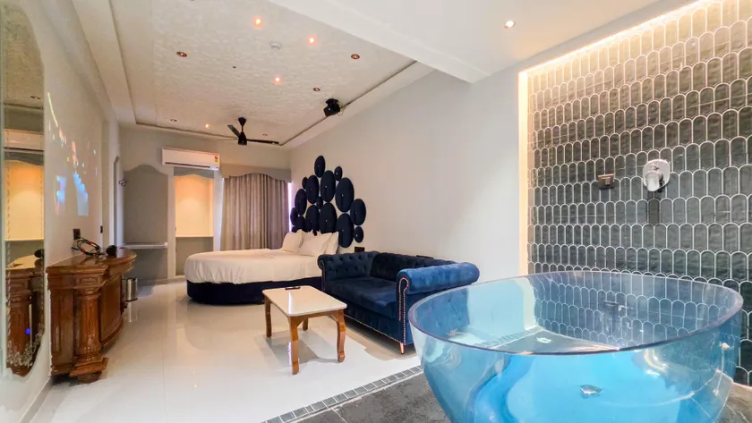 Hotel Nova Bloom - Image 1